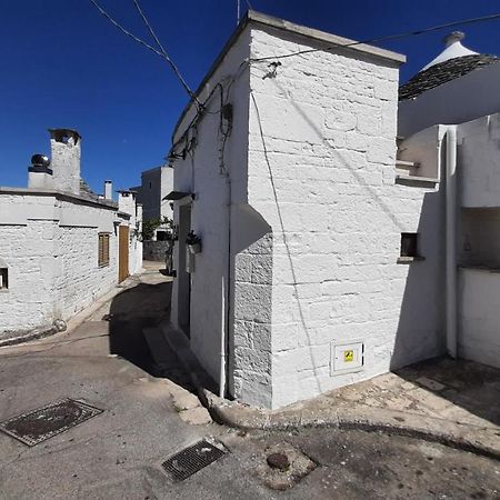 Capodigallo Holiday Trullo Monte Santo Альберобелло Экстерьер фото